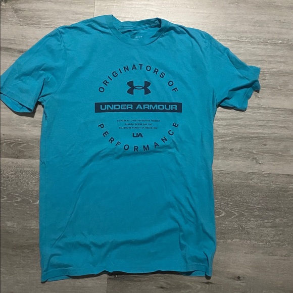 3 pieces of Under Armour athletic wear tops. Women’s size M. - Picture 3 of 3